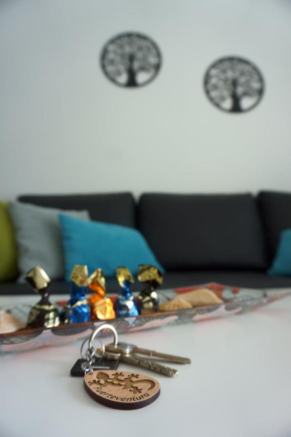 Ferienwohnung Blue Ocean Corralejo: Sunny Terrace, Pool, Wifi Exterior foto